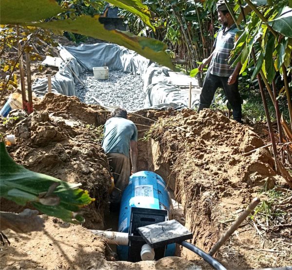 BioCasa Soluções Ecológicas - Projetos e Obras de Engenharia e Permacultura - Saneamento Ecológico, Tratamento de Esgoto, Captação da Água da Chuva, Sistemas de Energia Solar, Drenagem, Resíduos Sólidos - Biodigestor, Fossa de Bananeiras, Bacia de Evapotranspiração, Fossa Séptica, Círculo de Bananeiras, Jardim Filtrante, Fossa Ecológica - São Sebastião, Bertioga, Ilhabela, Caraguatatuba, Ubatuba - Litoral Norte de São Paulo